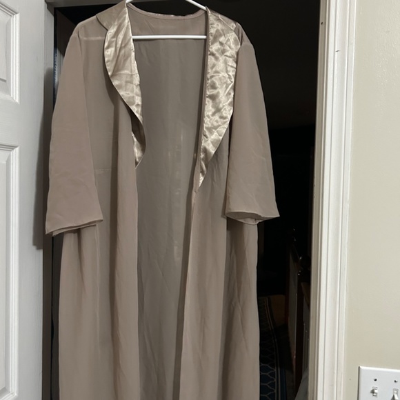 Dress with tags - Picture 2 of 3